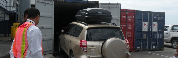 Passage d’une voiture Panama – Colombie